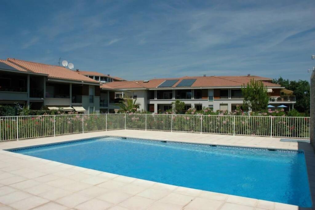 Votre Sejour Cosy A Frejus! Apartment Екстериор снимка