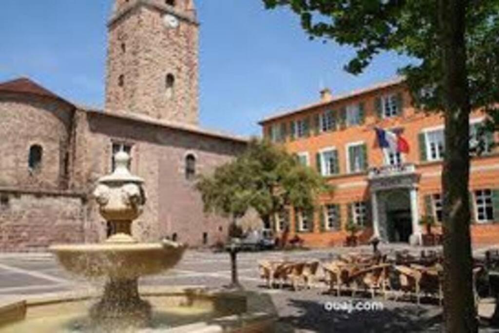 Votre Sejour Cosy A Frejus! Apartment Екстериор снимка