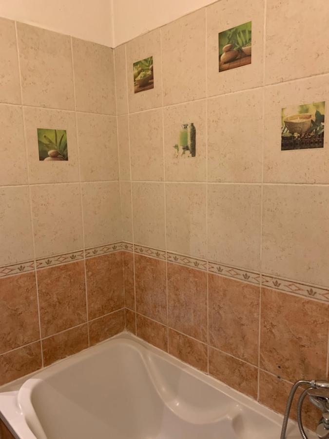 Votre Sejour Cosy A Frejus! Apartment Екстериор снимка